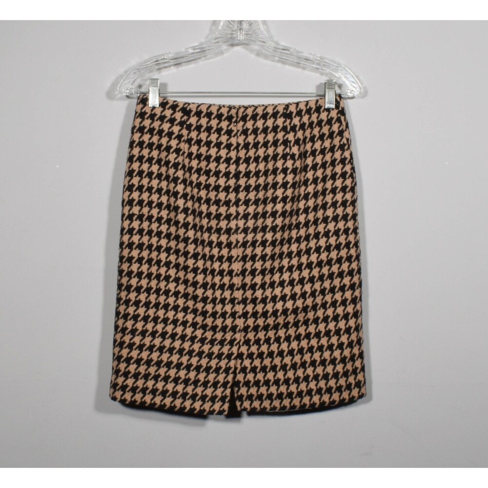 Talbots Wool Blend Tan Black Big Houndstooth Print Knee Pencil Skirt Sz 2P - Picture 3 of 4